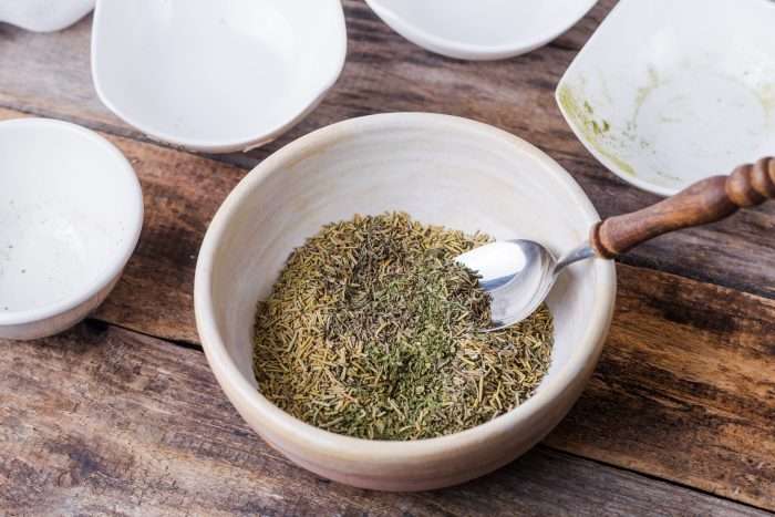 bouquet-garni-recipe-1805692-step-02-5c56071f4cedfd0001efe466-scaled